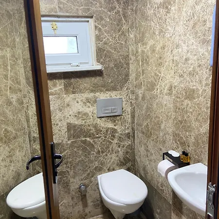 Δωμάτια σε οικογενειακή κατοικία Bueyuekada Carsi Πριγκηπονήσια