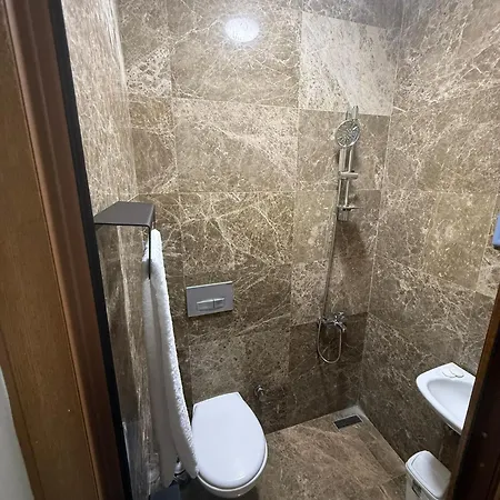 Bueyuekada Carsi Πριγκηπονήσια